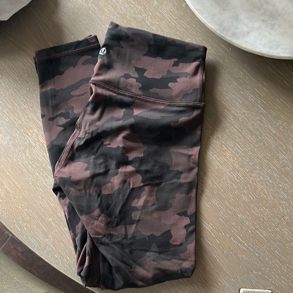 Lululemon size 8 wunder under leggings. Good condition!